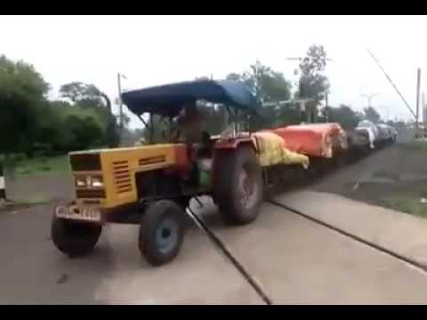 funnny-video-for-kids:indian-tractor-train