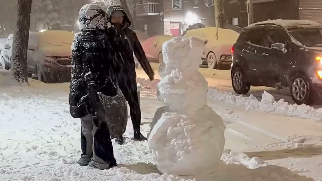 Chaos in New York Today! Super Snow Storm Causing Many Homes, Cars ...