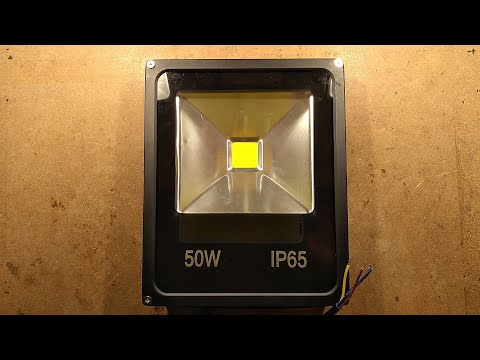 Video: Portable Floodlights: LED Stand-alone Floodlights W807 50W And Other Models, Floodlights 220 V And 20 W, Manual Floodlights Of Other Power