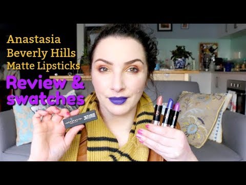 Wideo: Anastasia Beverly Hills Matte Lipstick Latte Review