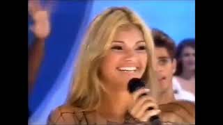 Kelly Key canta "Escondido" e "Baba", no programa "Sabadão" com Gugu Liberato em 2002 no SBT