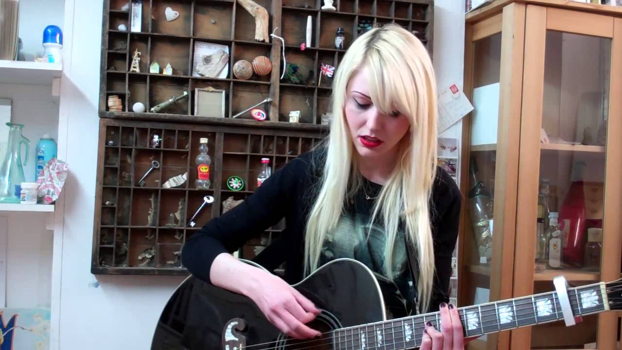 Annie Music - 'Entombed' (Addistock Sessions)