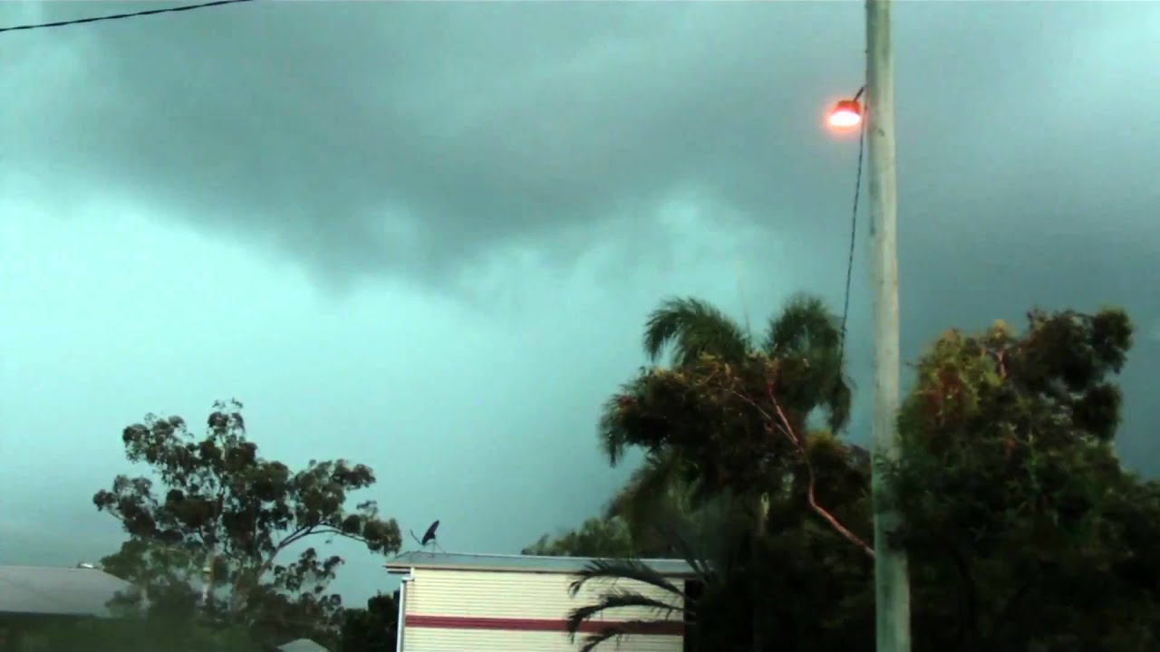 Lightning Storm  21-2-11 Australia Queensland Ipswich SuperCell 1080p HD