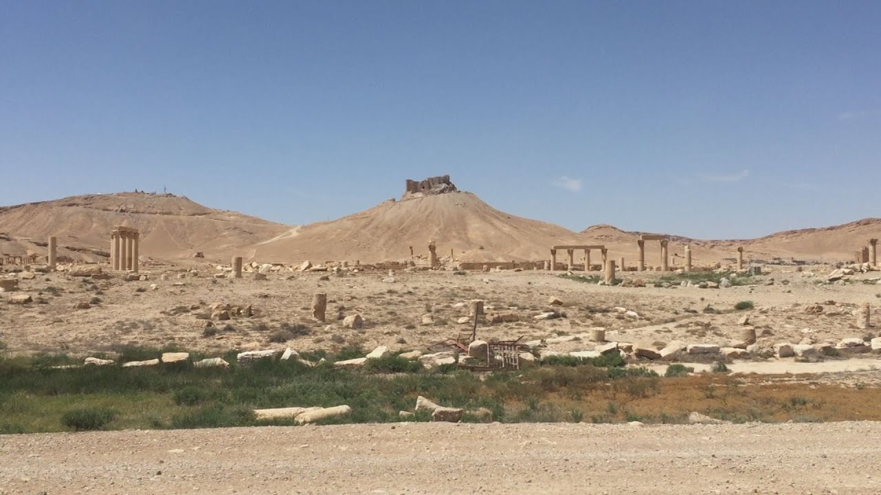 パルミラ、消えた神殿 「再建できる」遺跡も町も - YouTube