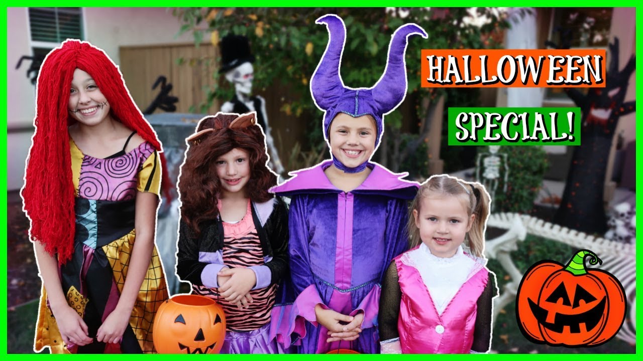 HALLOWEEN 2017! TRICK OR TREAT AND CANDY HAUL! - YouTube