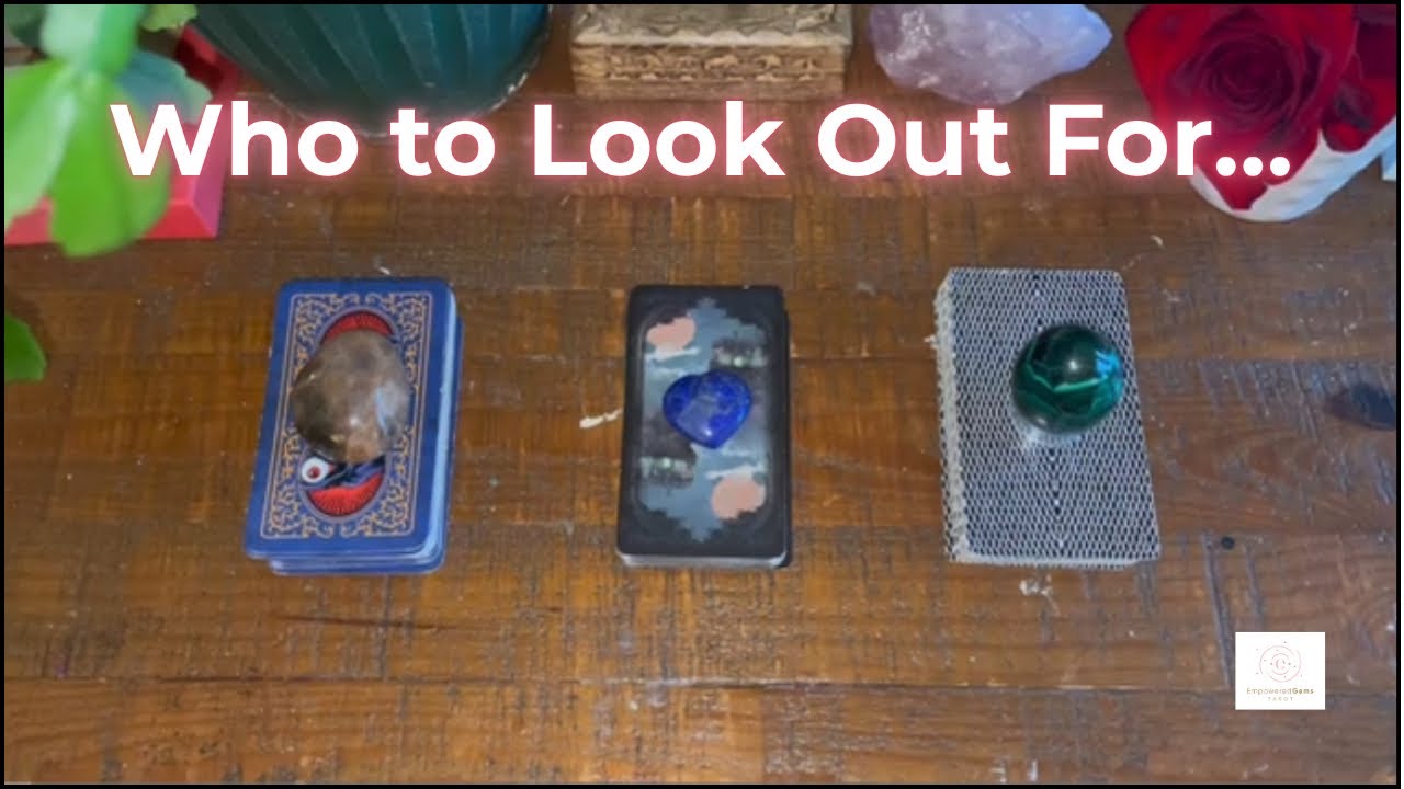 Pick-a-Card: На кого следует обратить внимание? На друзей или врагов?