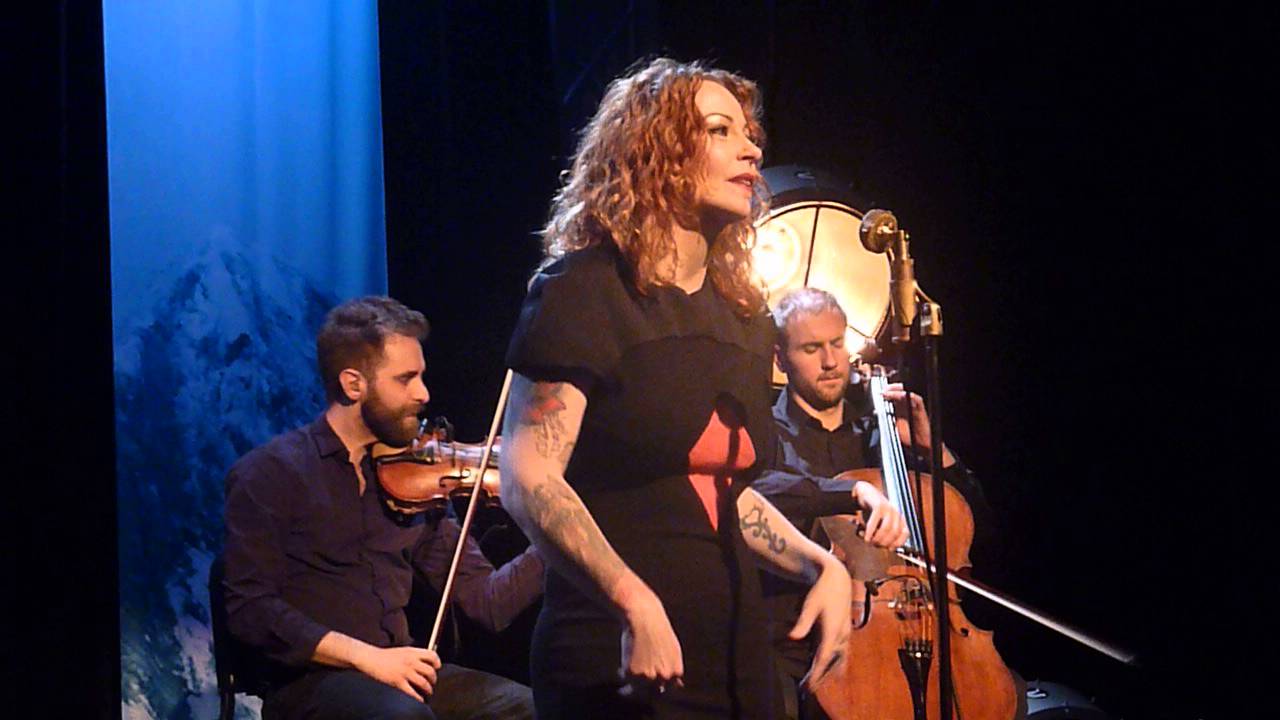 Anneke van Giersbergen & Árstíðir - Het Dorp (live @ Noorderkerk Sneek 27.03.2016) 2/3