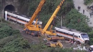 Camera on Train Shows Moment of Impact in Taiwan Crash screenshot 5