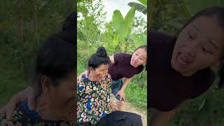 Funny Moment Of Grandma Riding A Wheelbarrow For The First Time.