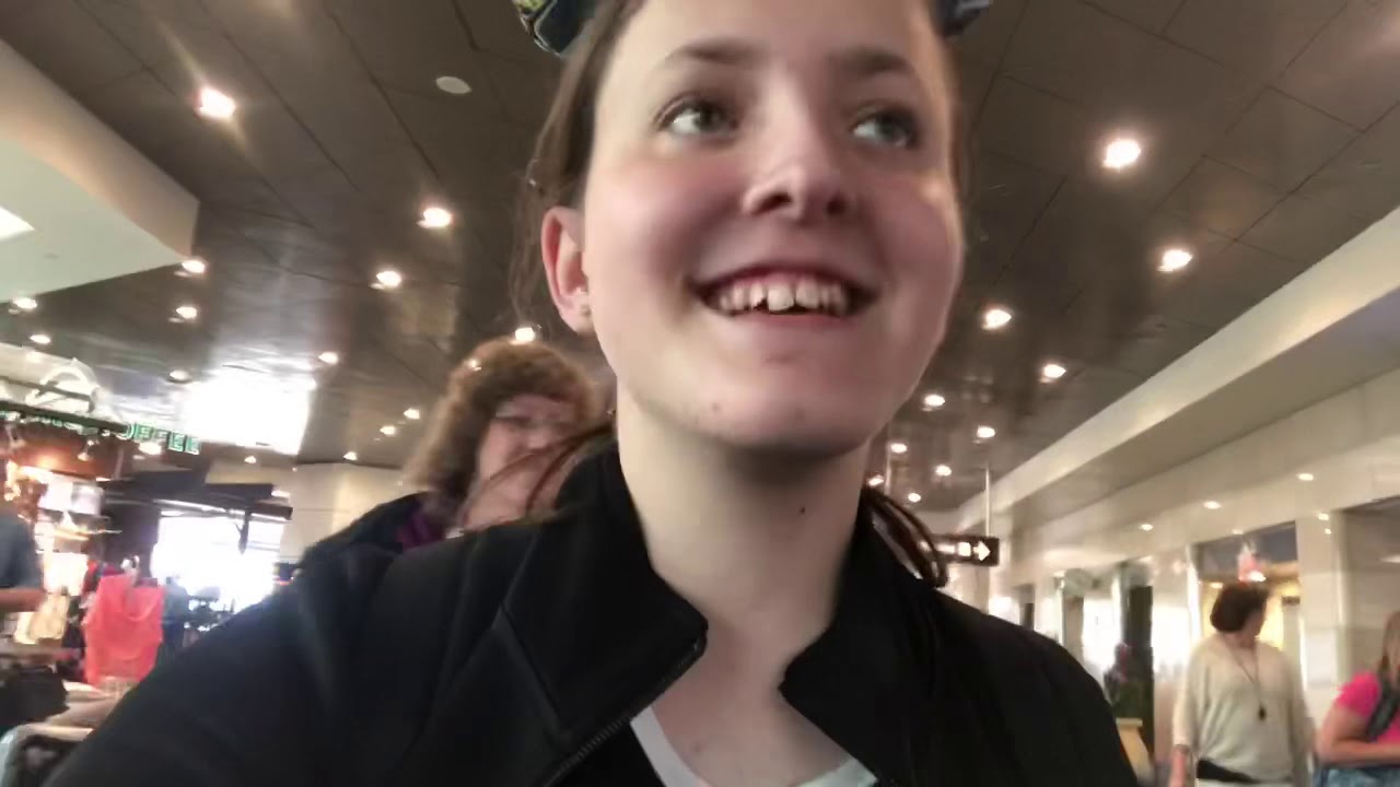 Disney travel vlog!!