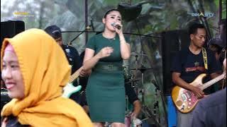 Takdir || Laras Melonia ||New Kingstar live pagergunung Dokoro  Wirosari ||Dian Audio