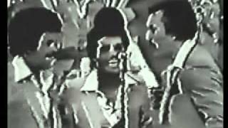 Video thumbnail of "Aunque Te Cases De Blanco - Tommy Olivencia Cantan:Paquito guzman & Gilberto Santa Rosa"