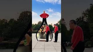 Mysterious rotating stage special effects production shot with mobile phone Transformation gamep