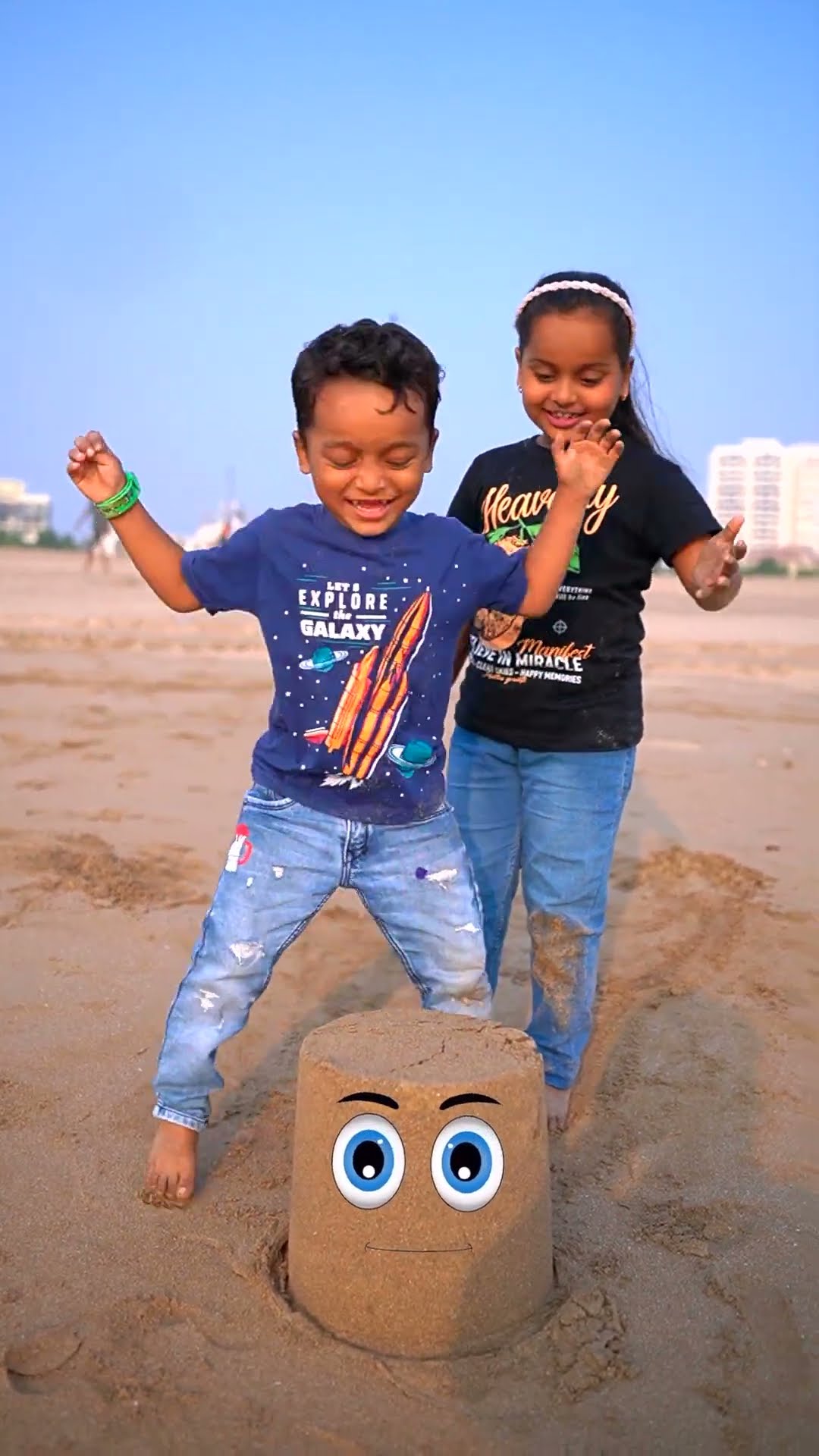 Arhaan ko mitti ka Block thodna hai ?? #shorts #funnyshorts #funnyvideo