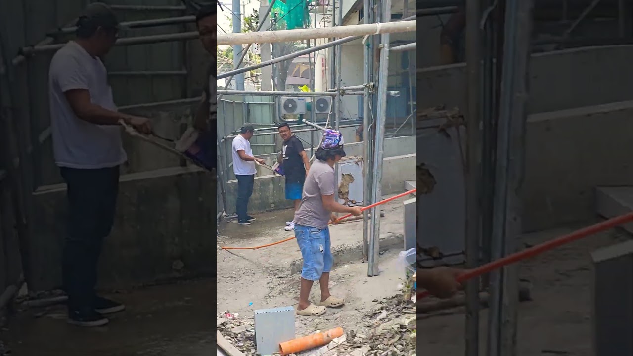 Filipino fire fighters' funny idea 