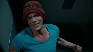 Wentworth S2Ep9 Maxine bashes Bea