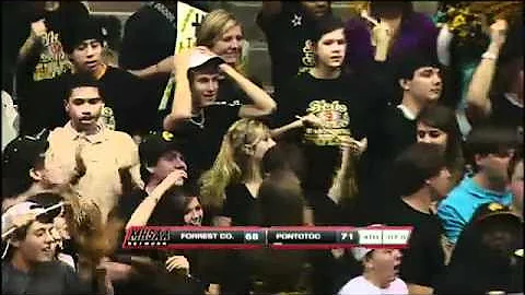 Kayla Russell with the final 3 pointer in the game