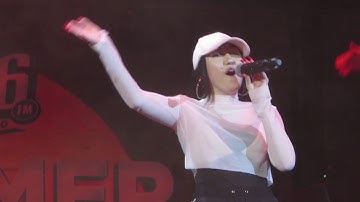 Noah Cyrus - Make Me (Cry) - B96 Summer Bash Chicago - 6/24/17