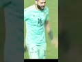 لحظة خروج أحمد يحيي حارس الاتحاد السكندري من الملعب Shorts Short احمد يحيي حارس الاتحاد