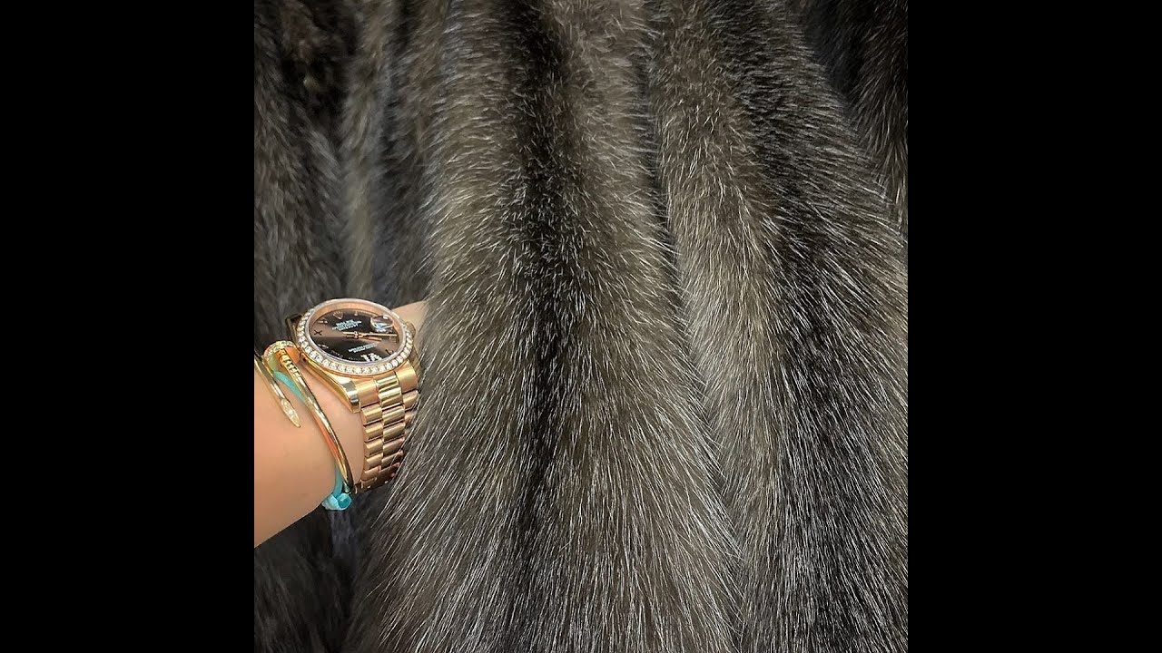 FEELING MY FURS AROUND MY FINGERS