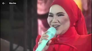 Aina Abdul nyanyi solo Kurik Kundi. Begini jadinya. | KL Genta 2024