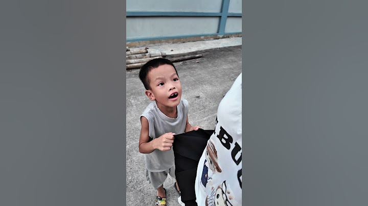 Bo Tội Nghiệp được chú hưng tặng súng bong bóng xà phòng