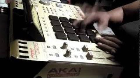 The.XS Lab Studio Sessions 08: Addicted (Live MPC Jam) by Ralph The Architek