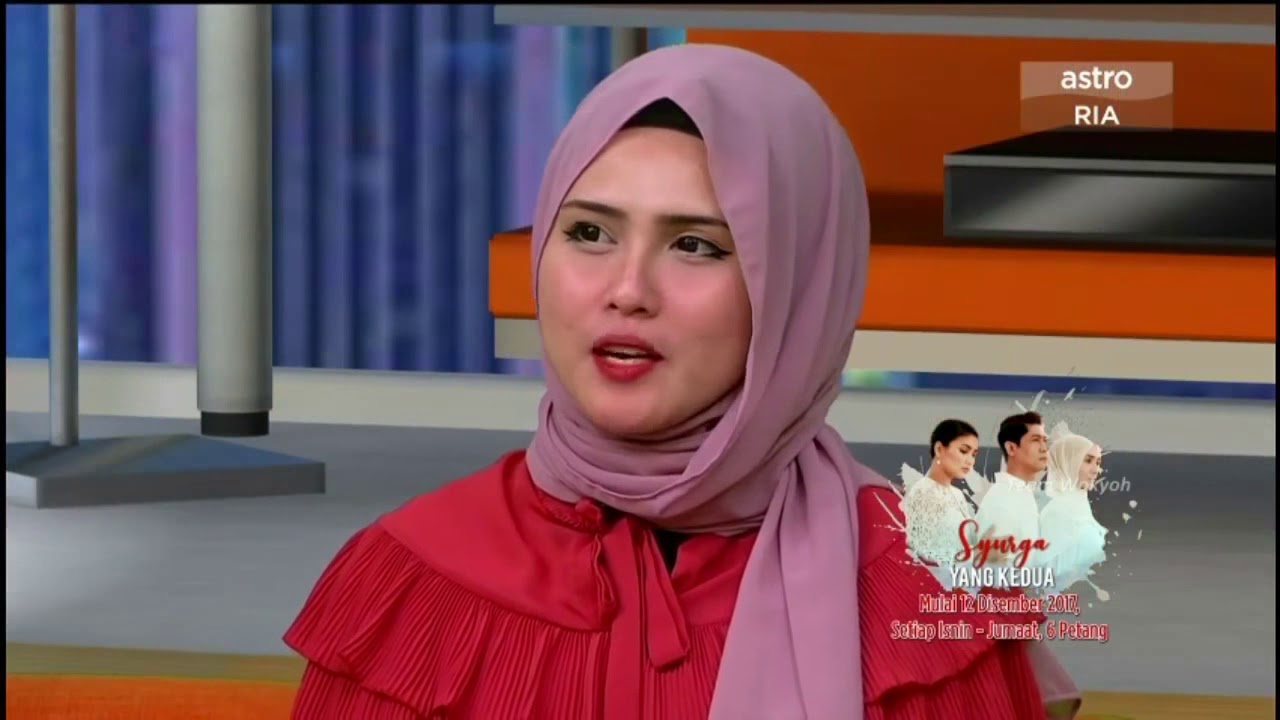  Awek  polis cantik  di motif viral Merecik kau YouTube