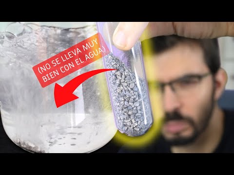 Vídeo: Por que o cálcio é um metal?