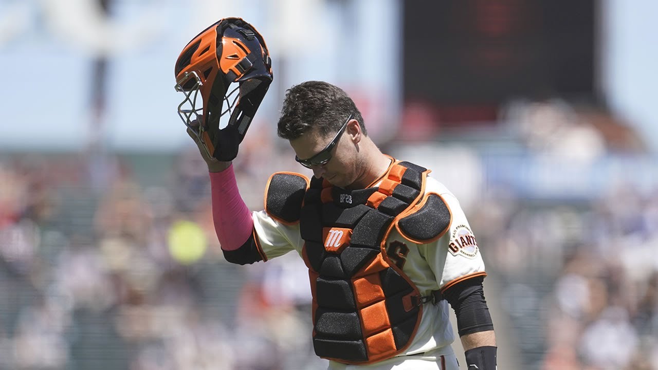 Retired Giants catcher Buster Posey goes back to school to