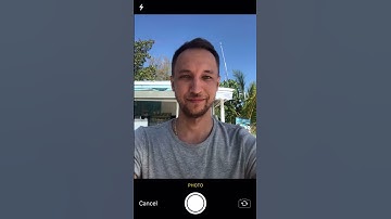 Original greeting with 3D avatar in Augmented Reality