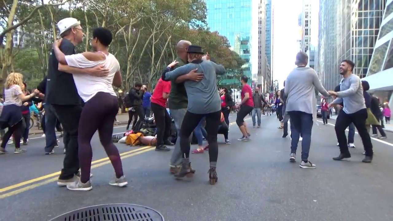 SURPRISE FLASHMOB GROUP LATIN MUSIC DANCE AT 42 STREET CLOSE TO TIMES SQUARE MANHATTAN NEW YORK USA