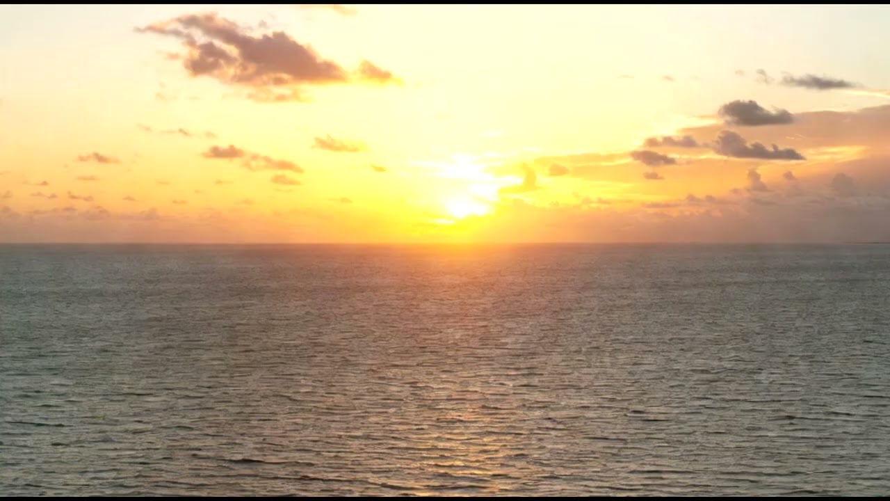 SWEET DREAMS 005 .FIRST LIGHT 🌅 Awakening Ocean | Sun | Deep Serenity & Meditation Music