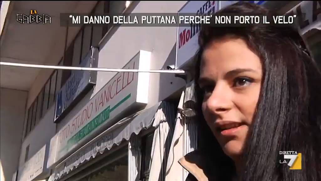 Mi Danno Della Puttana Perch Non Porto Il Velo Youtube