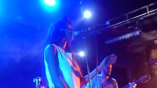Vv Brown - Crying Blood The Troubadour, Los Angeles Ca 51210