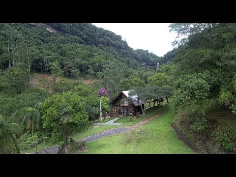 Vídeo: Moradias De Montanha