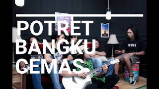 Potret Bangku Cemas - Sendiri