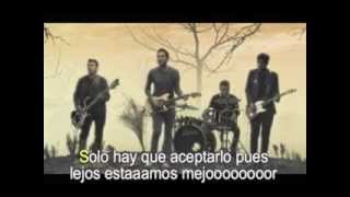 Video thumbnail of "Motel - Lejos estamos mejor (Official CantoYo Video)"