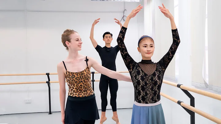 Barre Class with Coryphe Jessica Burrows