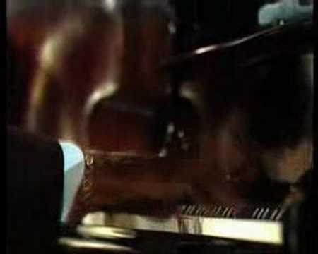 Oscar Peterson Trio - Blues Etude (Berlin, 1985)