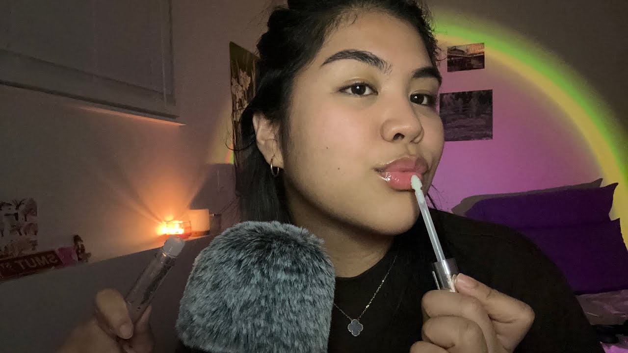 ASMR applying 30 layers of lipgloss 💄