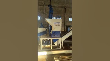 Linha para Recuperação de Plásticos PET Moagem e Lavação - Seminova
