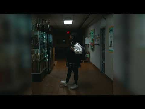 CHIKA FAMOUS Official Audio