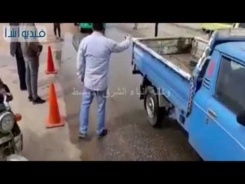 تعقيم كافه السيارات القادمه من مدينه بورسعيد بمدخل مدينه الاسماعيليه ضمن الاجراءات لاوقائيه لمواجهه