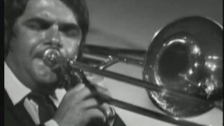 François Guin Les Swingers - Haitian Fight Song - Juan Les Pins 25-07-1969