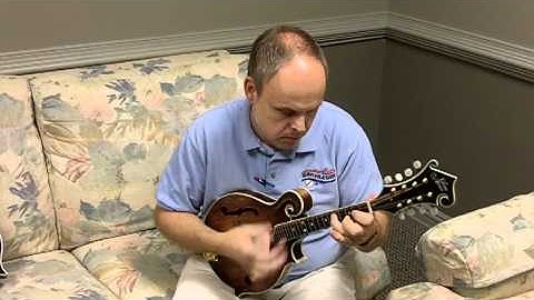 Banjo.com video: demo of a new Morgan Monroe MDM-1 Distressed F-style Mandolin