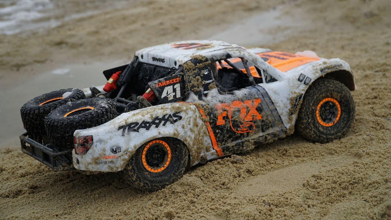Traxxas UDR Unlimited Desert Racer 6S Trophy Truck Basher RC Beach Bash in MUD Bonus Footage