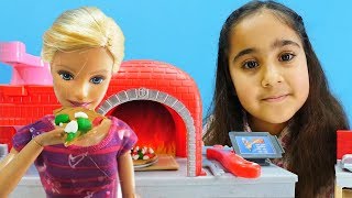 Barbie pizza restoranında. Play Doh pizza yapımı screenshot 2