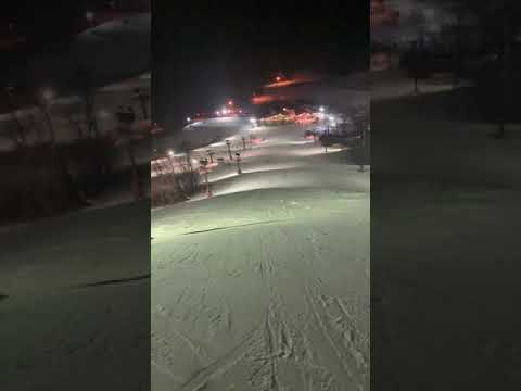 Video: Estación de esquí Snow Creek en Weston, Misuri