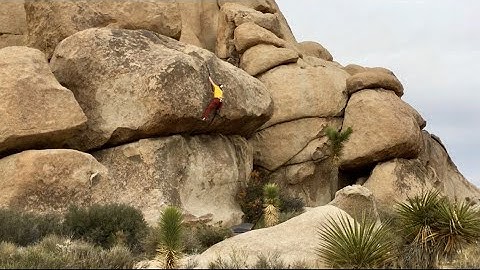 Joshua Tree Bouldering: Boulder Crack & Trash Man Roof